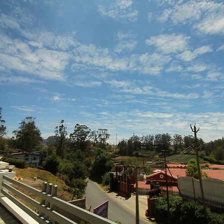 Pine Hill Suites อูตี ภายนอก รูปภาพ
